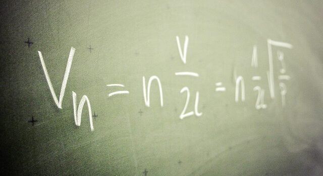 Qual a raiz quadrada de 2? Qual a raiz quadrada de 2?